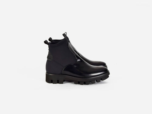 pregis black leather neoprene extralight sole contemporary chelsea boot designed in London made in portugal 